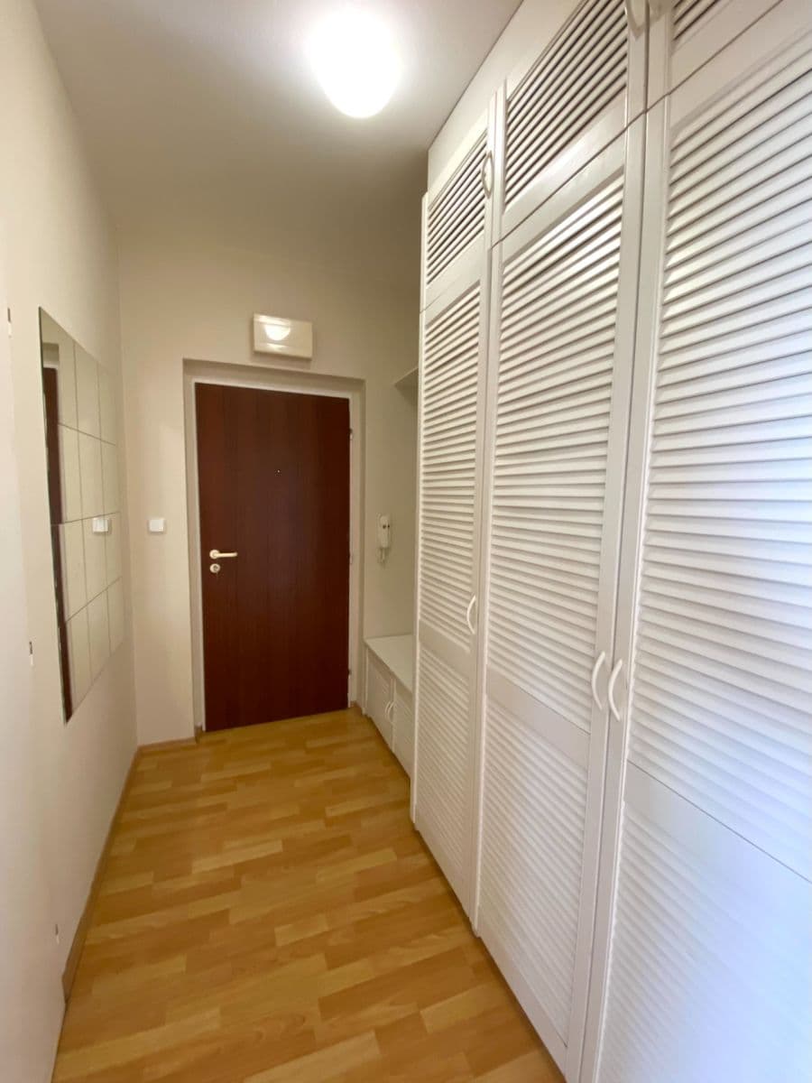 Pronájem bytu 2+kk 54 m², Podlesí I, Zlín, Zlínský kraj Pronájem bytu 2+kk 54 m², Podlesí I, Zlín, Zlínský kraj