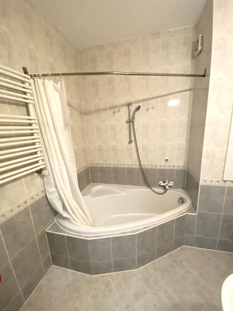 Pronájem bytu 2+kk 54 m², Podlesí I, Zlín, Zlínský kraj Pronájem bytu 2+kk 54 m², Podlesí I, Zlín, Zlínský kraj