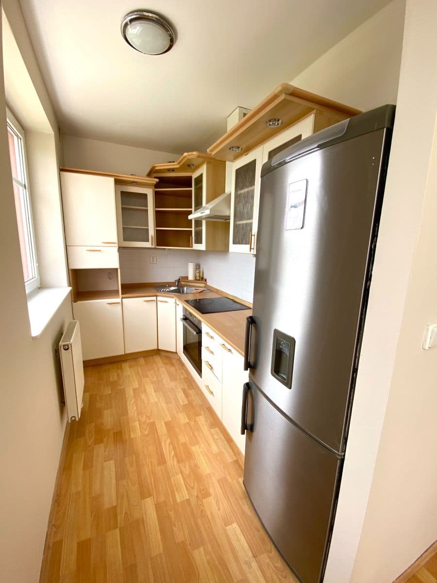 Pronájem bytu 2+kk 54 m², Podlesí I, Zlín, Zlínský kraj Pronájem bytu 2+kk 54 m², Podlesí I, Zlín, Zlínský kraj