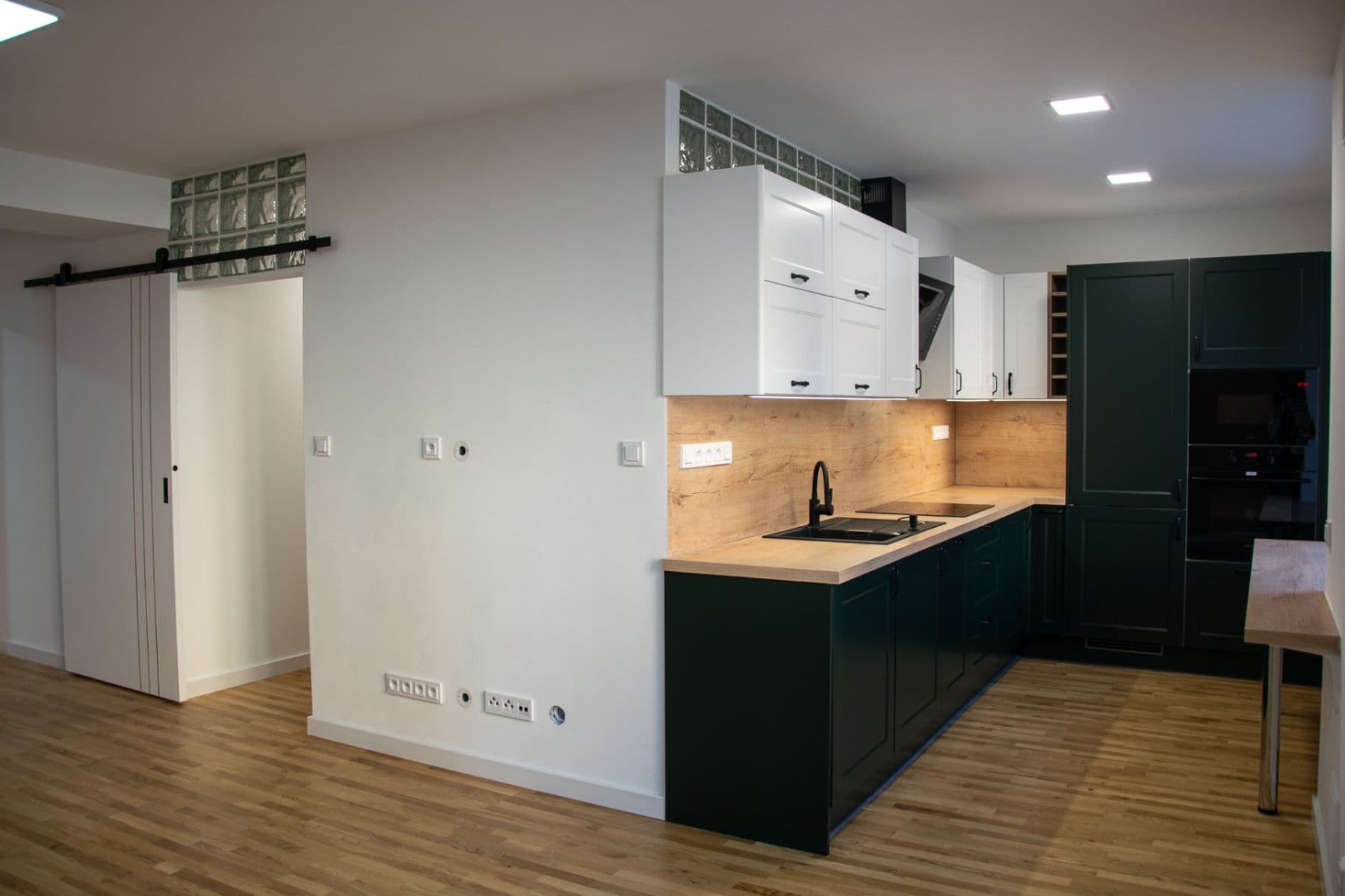 Prodej bytu 2+kk 55 m², Březová, Karviná, Moravskoslezský kraj Prodej bytu 2+kk 55 m², Březová, Karviná, Moravskoslezský kraj