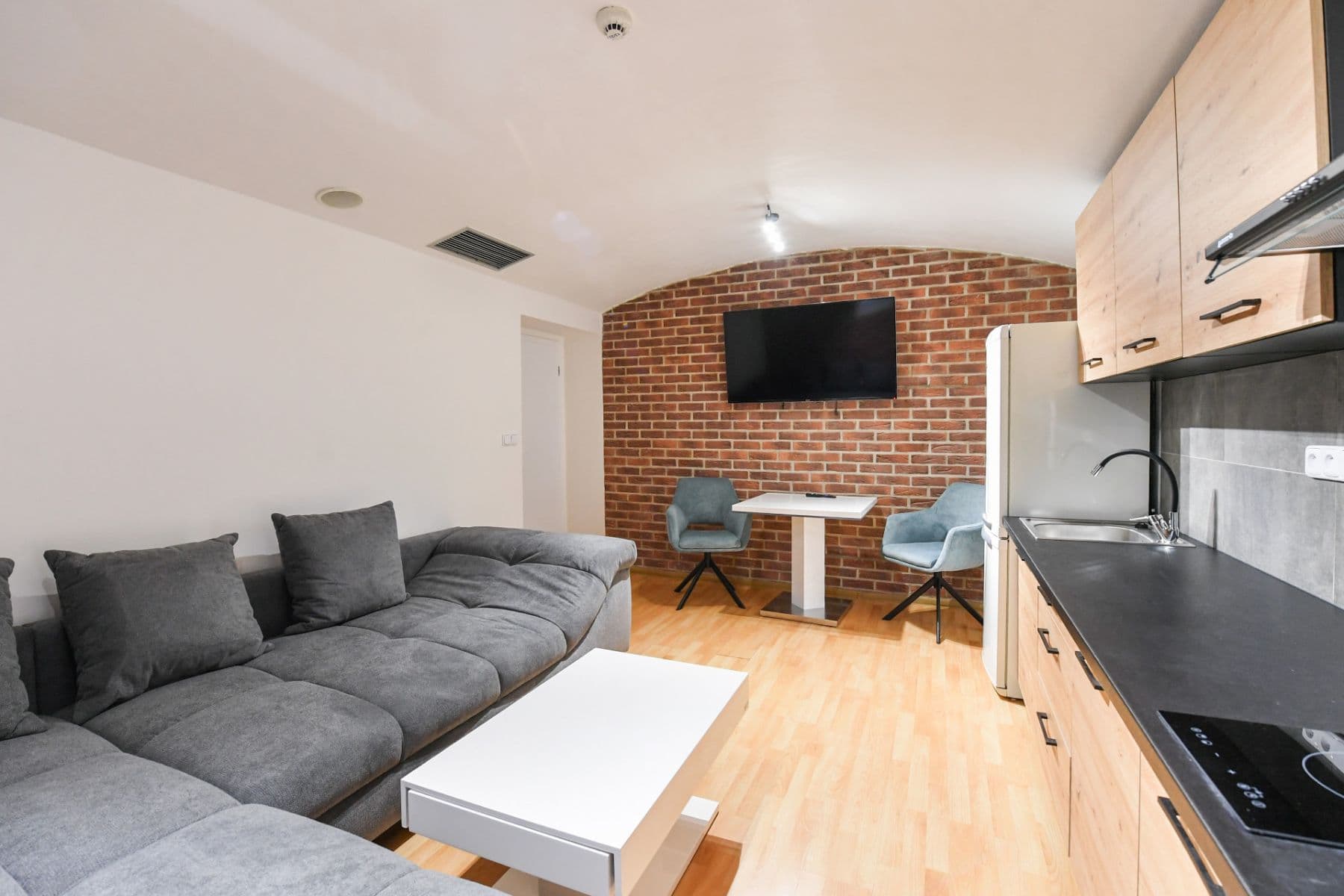Pronájem bytu 2+kk 40 m², Na Ostrůvku, Praha, Praha Pronájem bytu 2+kk 40 m², Na Ostrůvku, Praha, Praha
