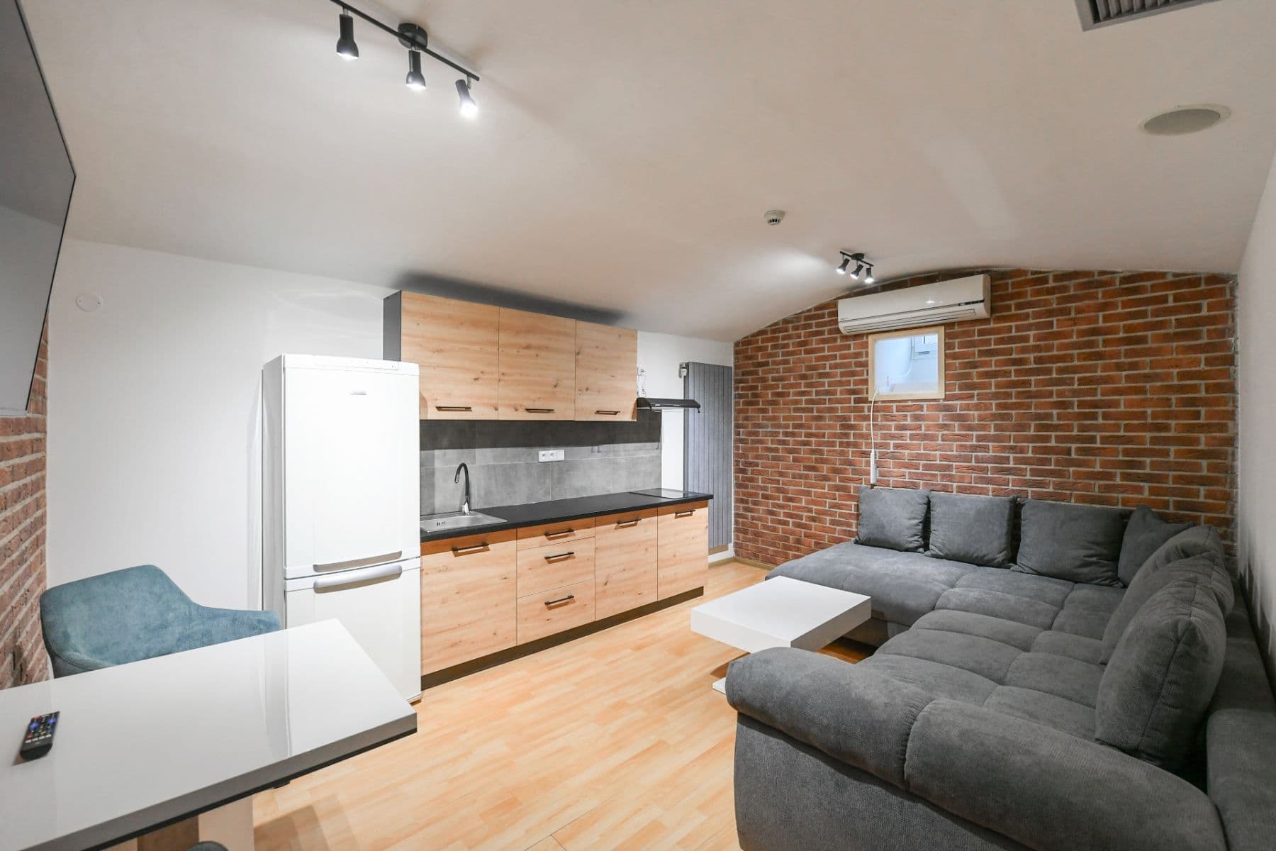 Pronájem bytu 2+kk 40 m², Na Ostrůvku, Praha, Praha Pronájem bytu 2+kk 40 m², Na Ostrůvku, Praha, Praha