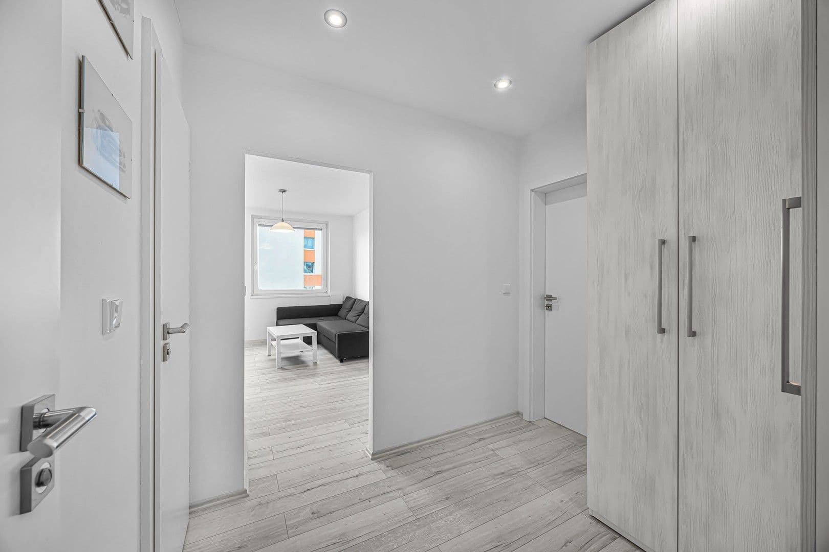 Pronájem bytu 2+kk 44 m², Urbánkova, Praha, Praha Pronájem bytu 2+kk 44 m², Urbánkova, Praha, Praha