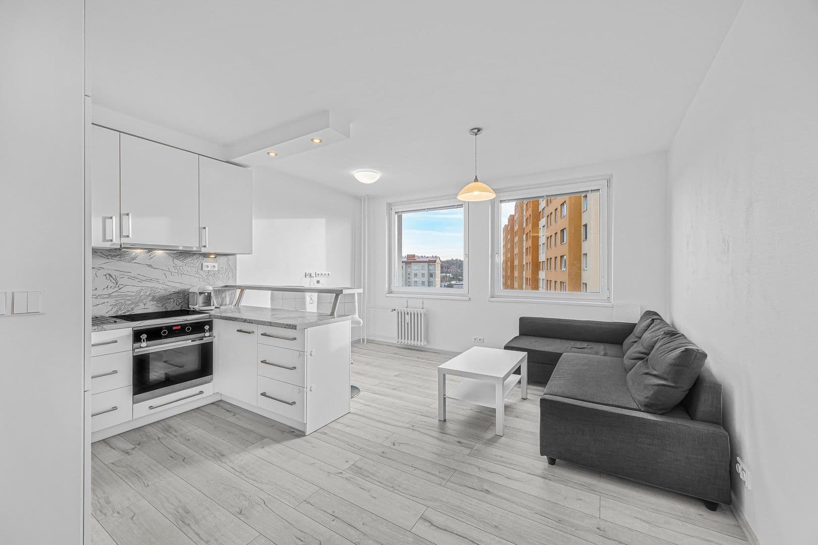 Pronájem bytu 2+kk 44 m², Urbánkova, Praha, Praha Pronájem bytu 2+kk 44 m², Urbánkova, Praha, Praha