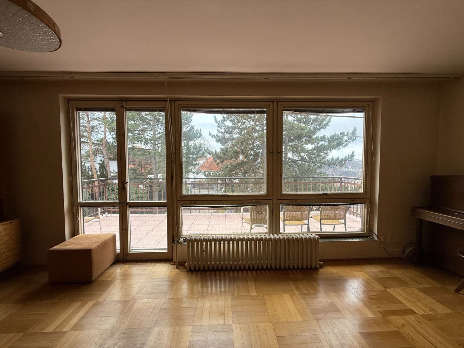 Pronájem bytu 3+1 90 m², Nad Křížkem, Praha, Praha Pronájem bytu 3+1 90 m², Nad Křížkem, Praha, Praha