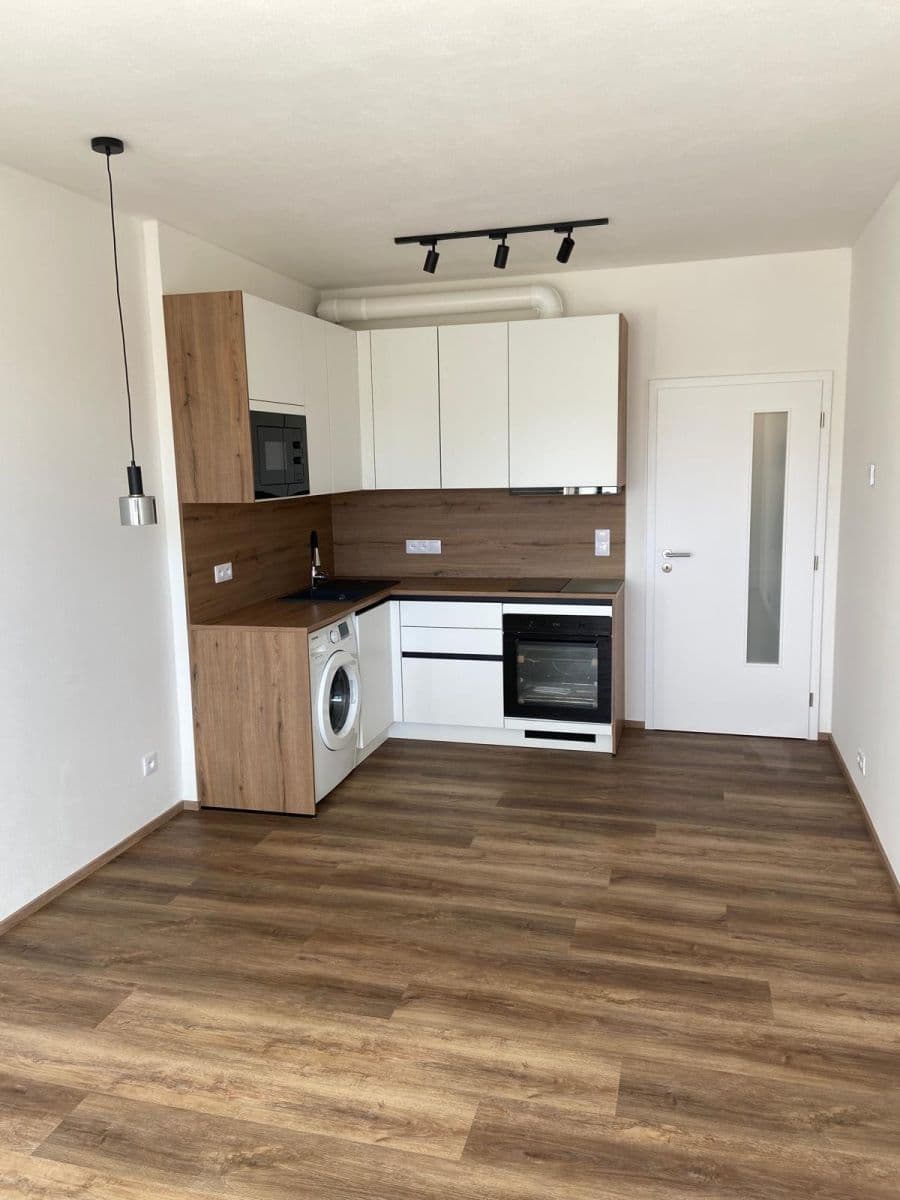 Pronájem bytu 1+kk 27 m², Ondrova, Brno, Jihomoravský kraj Pronájem bytu 1+kk 27 m², Ondrova, Brno, Jihomoravský kraj