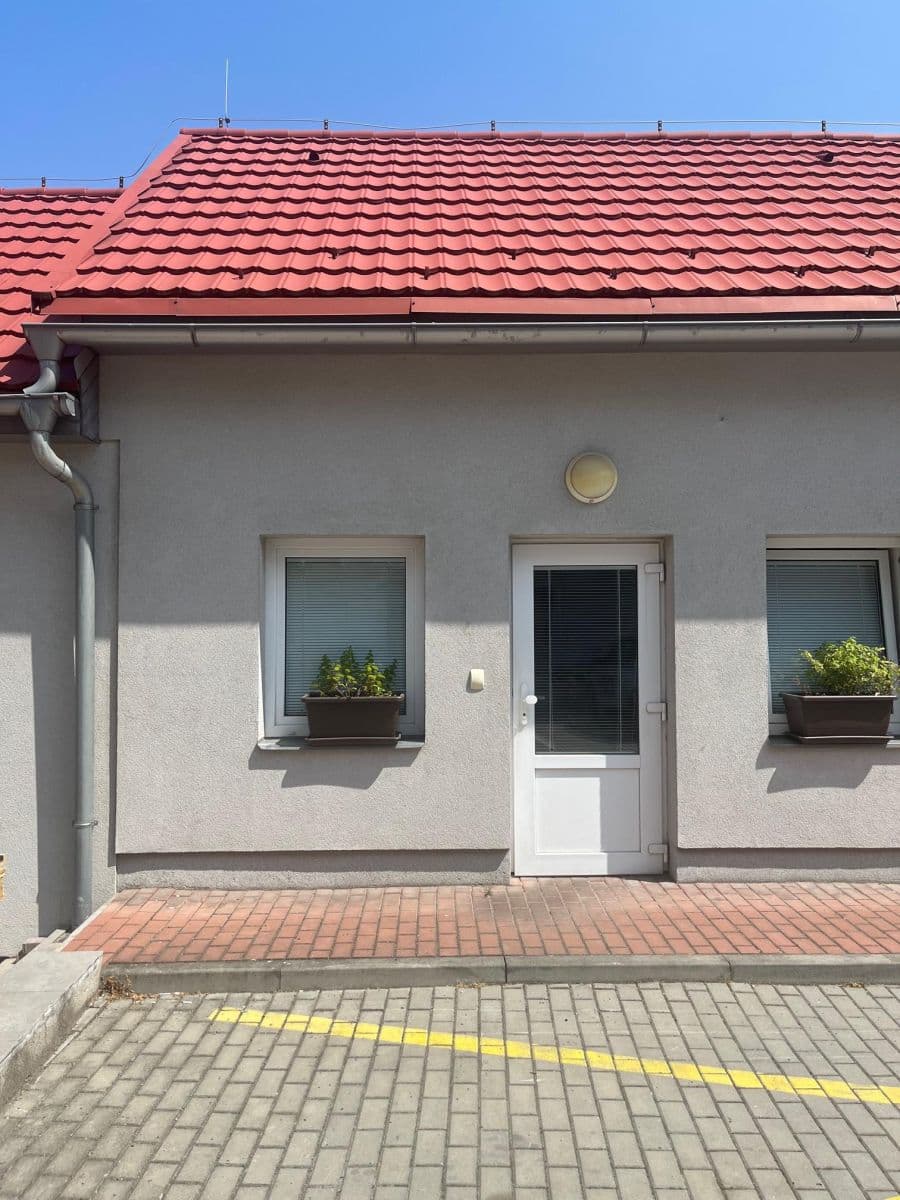 Pronájem bytu Garsoniéra 20 m², Husova, Říčany, Středočeský kraj Pronájem bytu Garsoniéra 20 m², Husova, Říčany, Středočeský kraj