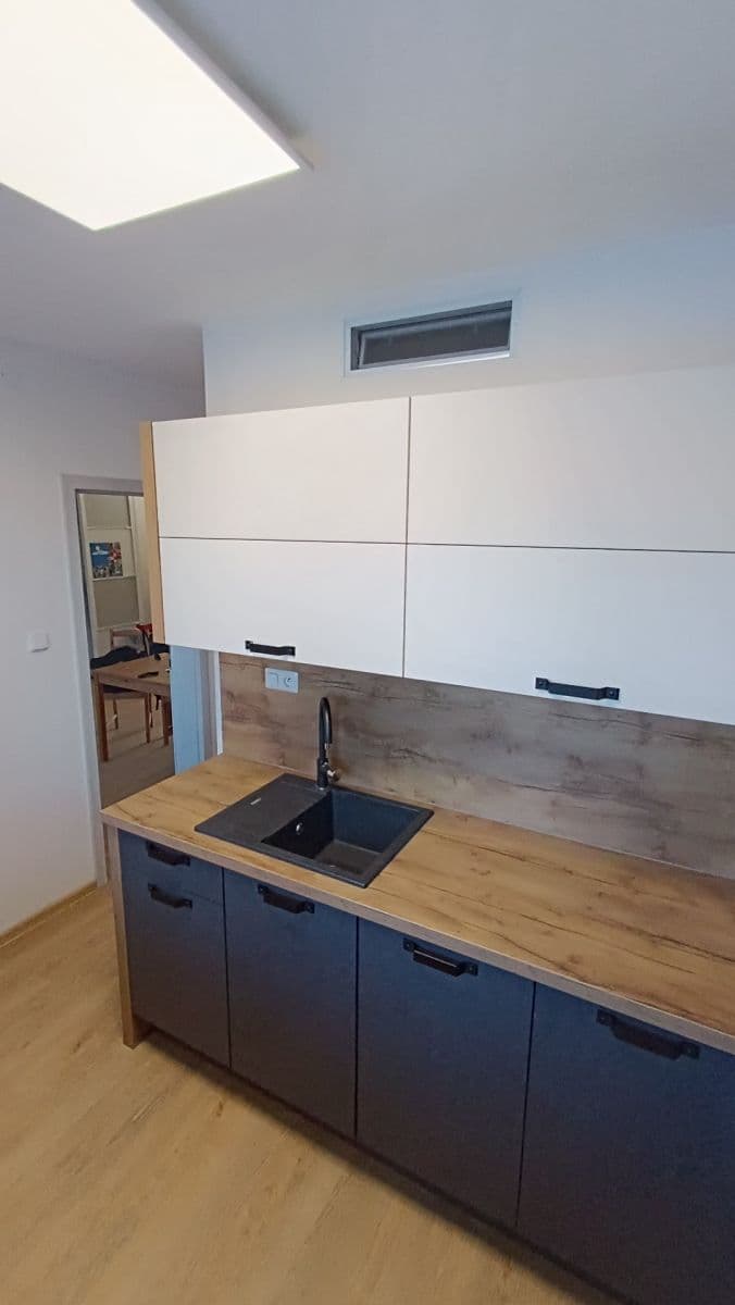 Prodej bytu 3+1 75 m², Počernická, Praha, Praha Prodej bytu 3+1 75 m², Počernická, Praha, Praha