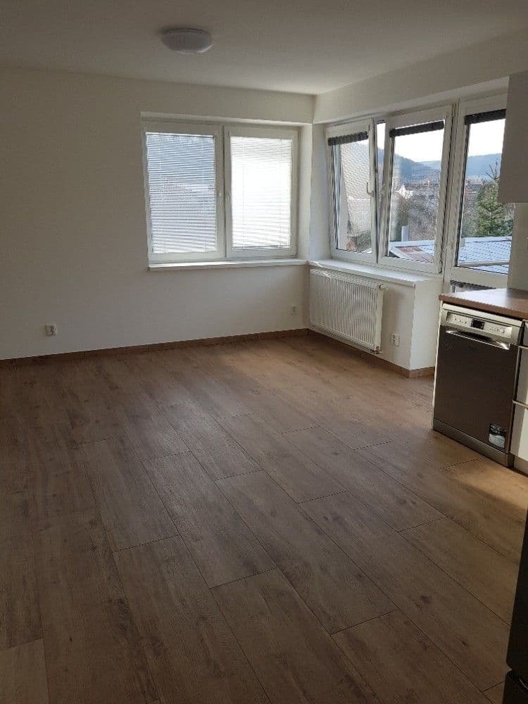 Pronájem bytu 3+kk 100 m², Brigádnická, Brno, Jihomoravský kraj Pronájem bytu 3+kk 100 m², Brigádnická, Brno, Jihomoravský kraj