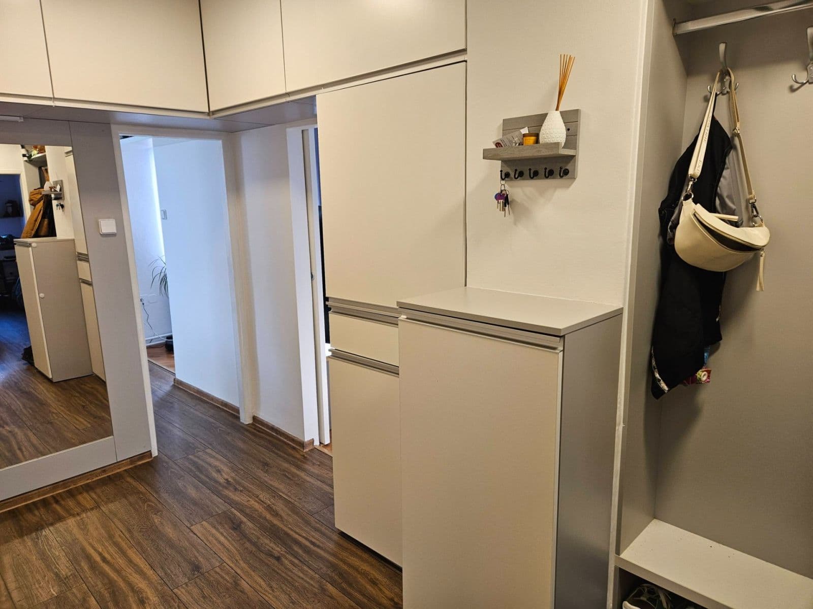 Pronájem bytu 3+1 73 m², Sezemická, Pardubice, Pardubický kraj Pronájem bytu 3+1 73 m², Sezemická, Pardubice, Pardubický kraj