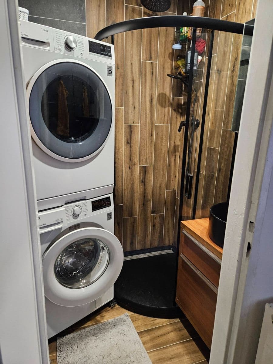 Pronájem bytu 3+1 73 m², Sezemická, Pardubice, Pardubický kraj Pronájem bytu 3+1 73 m², Sezemická, Pardubice, Pardubický kraj