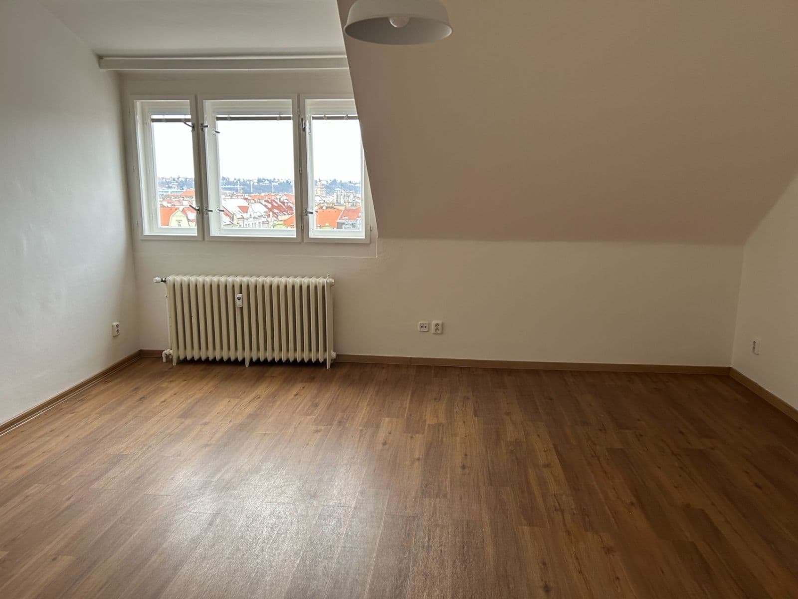 Pronájem bytu 2+kk 56 m², Milady Horákové, Praha, Praha Pronájem bytu 2+kk 56 m², Milady Horákové, Praha, Praha