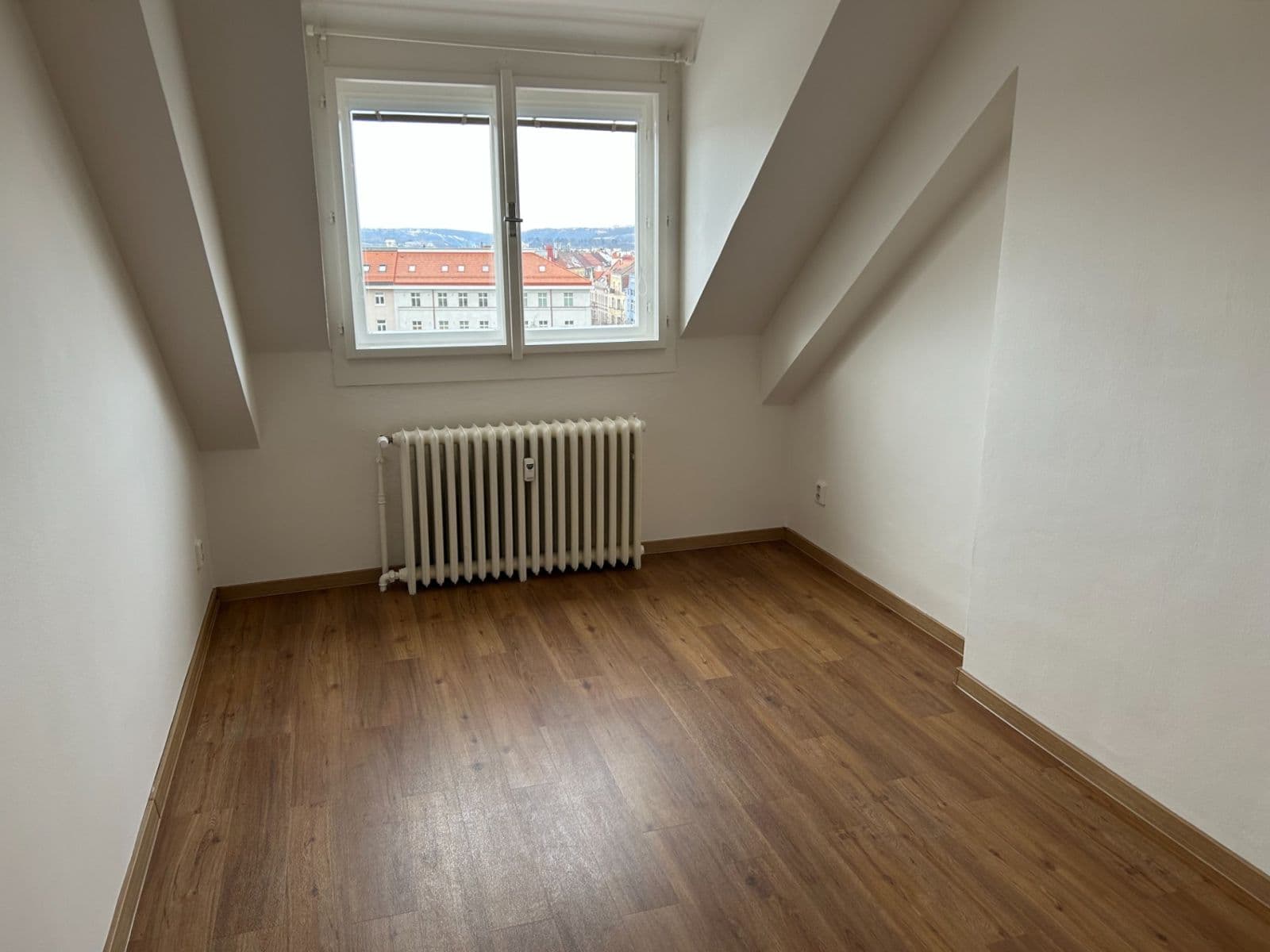 Pronájem bytu 2+kk 56 m², Milady Horákové, Praha, Praha Pronájem bytu 2+kk 56 m², Milady Horákové, Praha, Praha