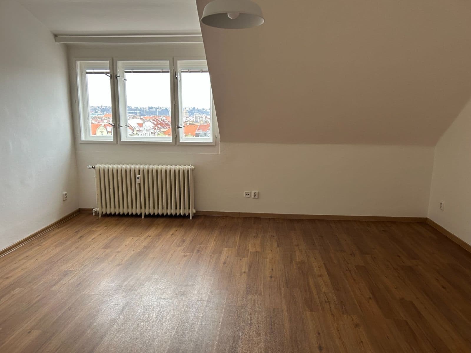 Pronájem bytu 2+kk 56 m², Milady Horákové, Praha, Praha Pronájem bytu 2+kk 56 m², Milady Horákové, Praha, Praha