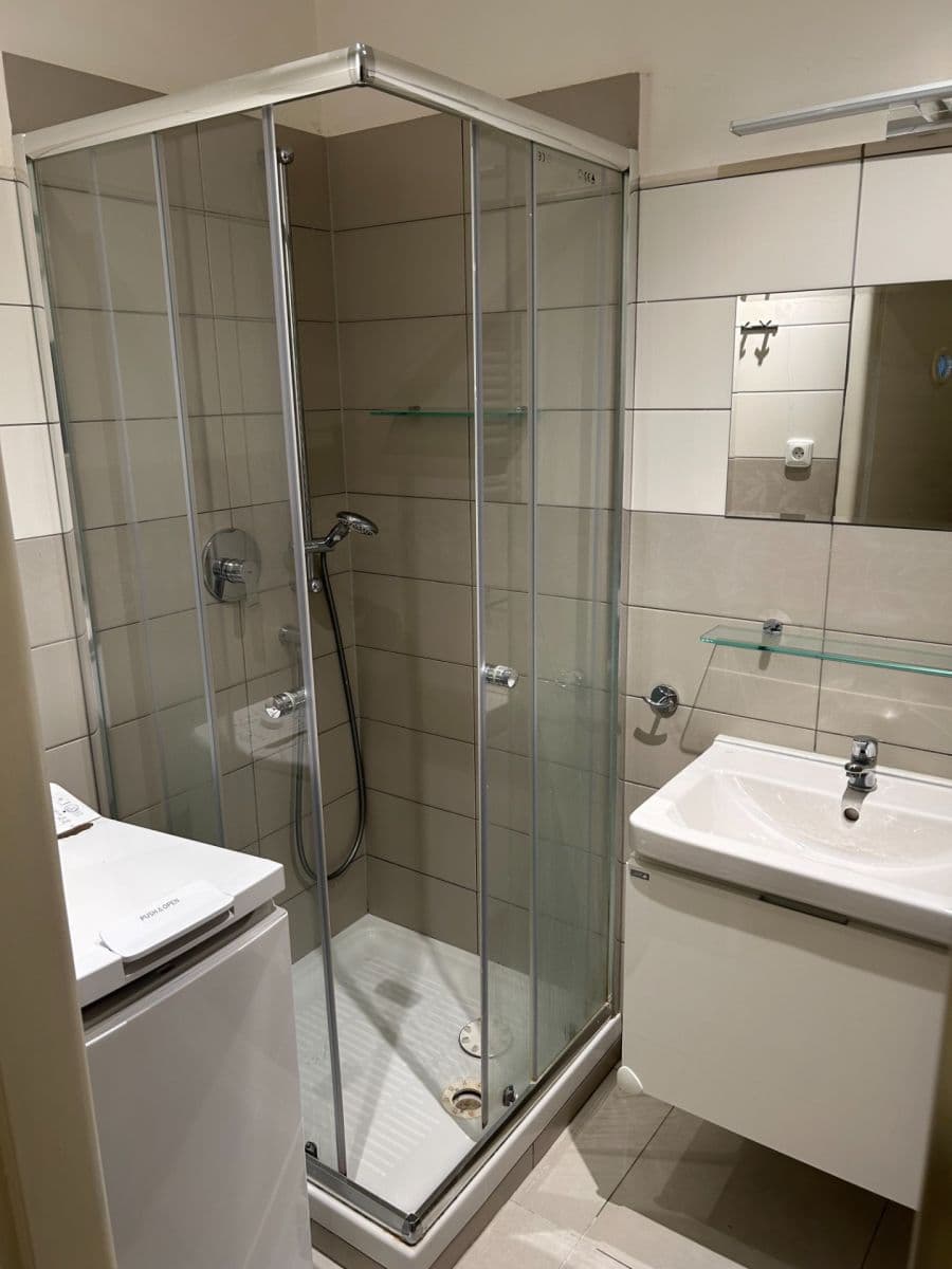 Pronájem bytu 2+kk 56 m², Milady Horákové, Praha, Praha Pronájem bytu 2+kk 56 m², Milady Horákové, Praha, Praha