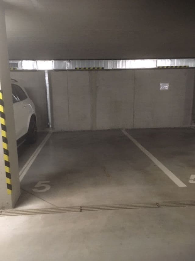 Prodej garáže 16 m², Strážnická, Bratislava - mestská časť Staré Mesto, Bratislavský kraj Prodej garáže 16 m², Strážnická, Bratislava - mestská časť Staré Mesto, Bratislavský kraj