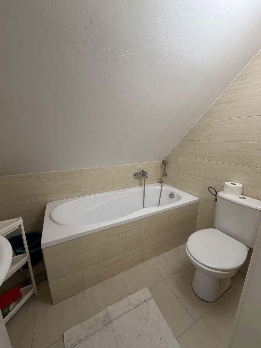 Pronájem bytu 1+1 36 m², Halenkovská, Praha, Praha Pronájem bytu 1+1 36 m², Halenkovská, Praha, Praha