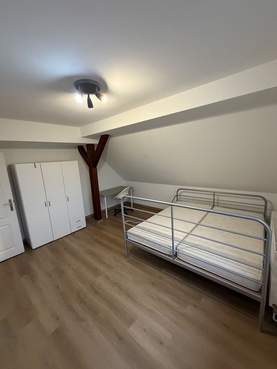 Pronájem bytu 1+1 36 m², Halenkovská, Praha, Praha Pronájem bytu 1+1 36 m², Halenkovská, Praha, Praha