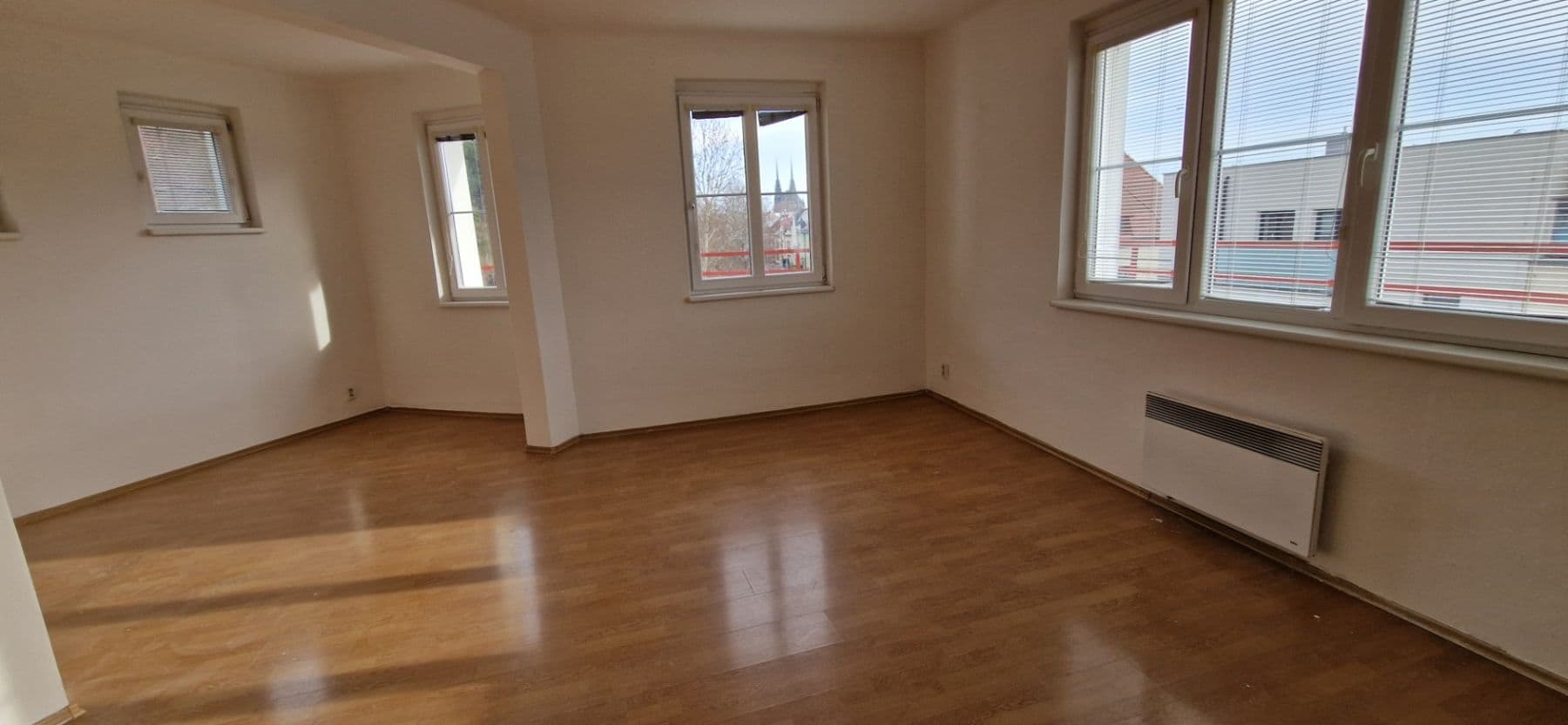 Pronájem bytu 3+1 75 m², Pellicova, Brno, Jihomoravský kraj Pronájem bytu 3+1 75 m², Pellicova, Brno, Jihomoravský kraj