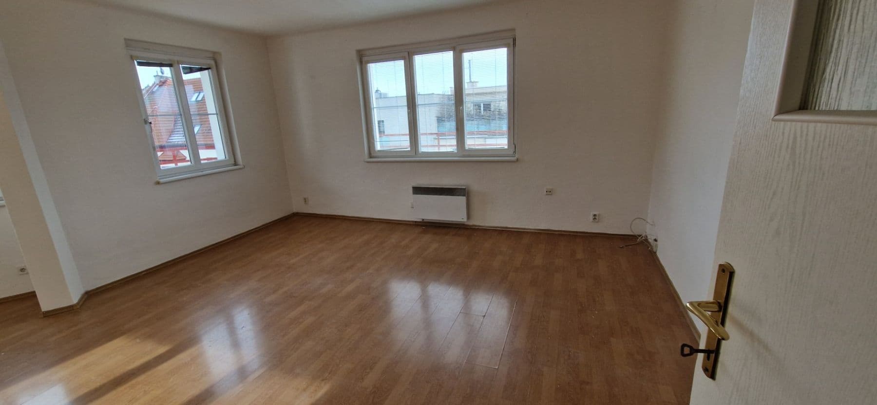 Pronájem bytu 3+1 75 m², Pellicova, Brno, Jihomoravský kraj Pronájem bytu 3+1 75 m², Pellicova, Brno, Jihomoravský kraj
