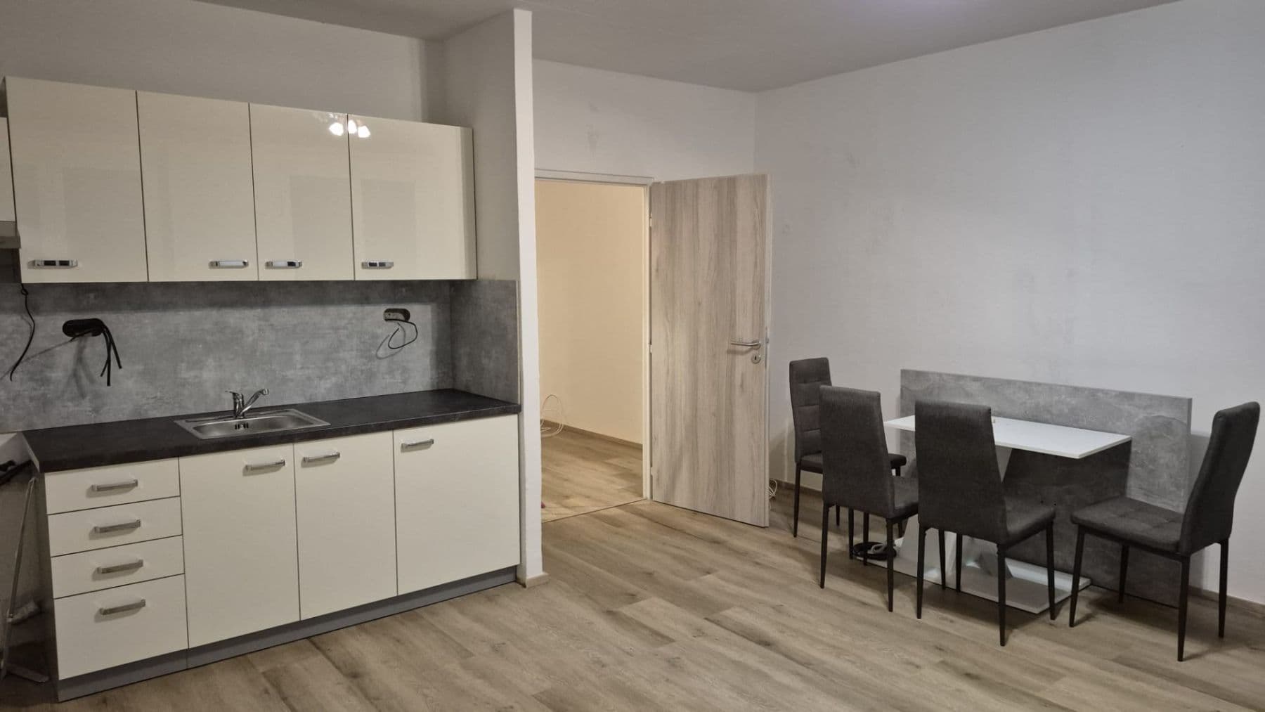 Pronájem bytu 1+kk 33 m², Spodní, Brno, Jihomoravský kraj Pronájem bytu 1+kk 33 m², Spodní, Brno, Jihomoravský kraj