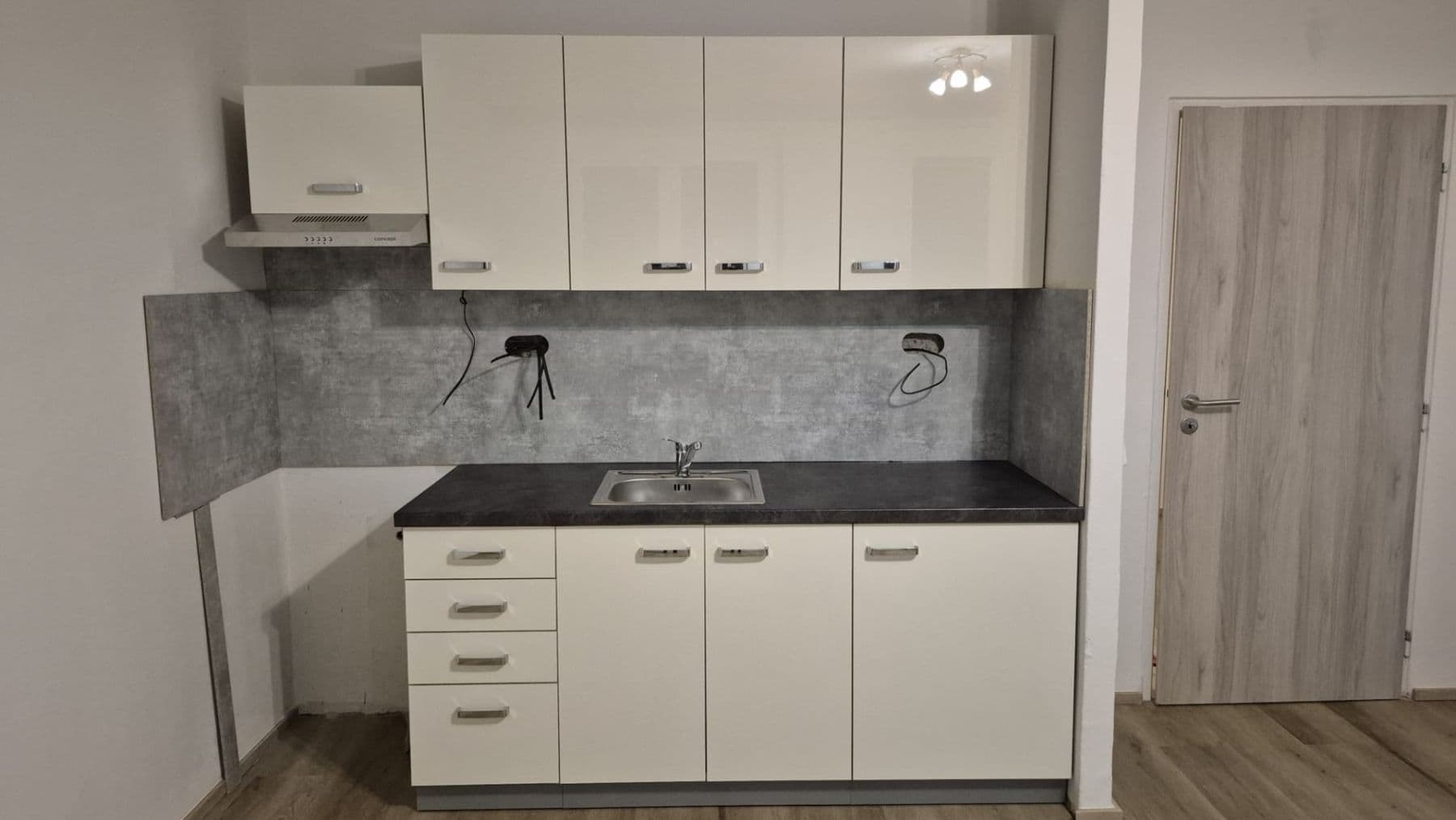 Pronájem bytu 1+kk 33 m², Spodní, Brno, Jihomoravský kraj Pronájem bytu 1+kk 33 m², Spodní, Brno, Jihomoravský kraj