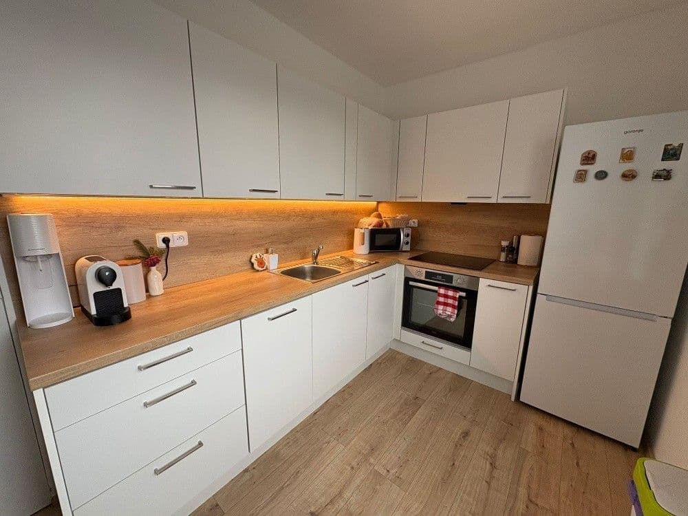 Pronájem bytu 2+kk 54 m², Bojanovická, Praha, Praha Pronájem bytu 2+kk 54 m², Bojanovická, Praha, Praha