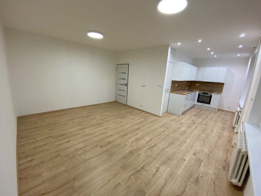 Pronájem bytu 2+kk 54 m², Bojanovická, Praha, Praha Pronájem bytu 2+kk 54 m², Bojanovická, Praha, Praha