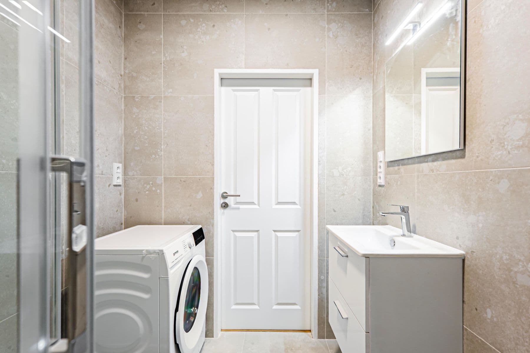 Pronájem bytu 1+kk 26 m², U Kublova, Praha, Praha Pronájem bytu 1+kk 26 m², U Kublova, Praha, Praha