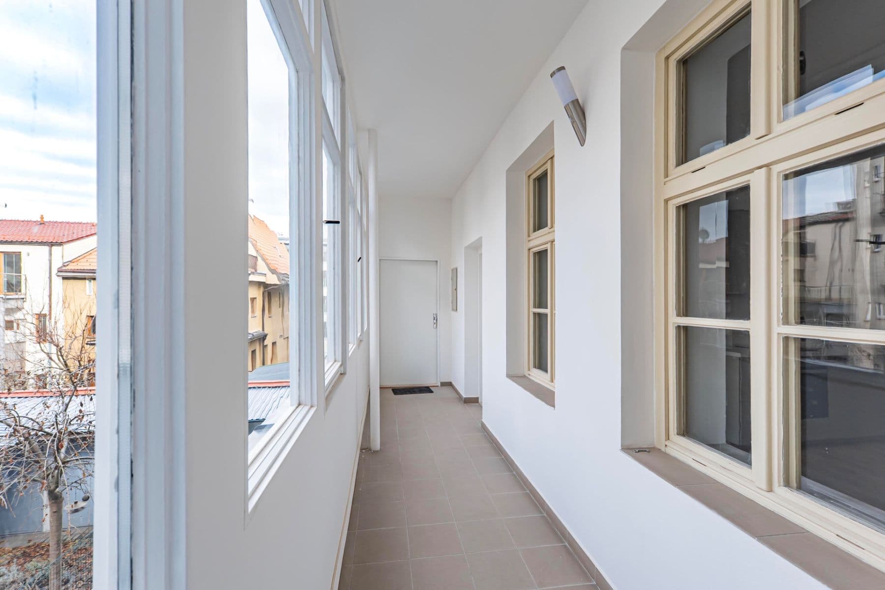 Pronájem bytu 1+kk 26 m², U Kublova, Praha, Praha Pronájem bytu 1+kk 26 m², U Kublova, Praha, Praha