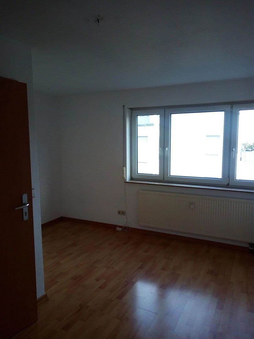Pronájem bytu 2+1 45 m², Austraße 1, Vaihingen an der Enz, Bádensko-Württembersko Pronájem bytu 2+1 45 m², Austraße 1, Vaihingen an der Enz, Bádensko-Württembersko