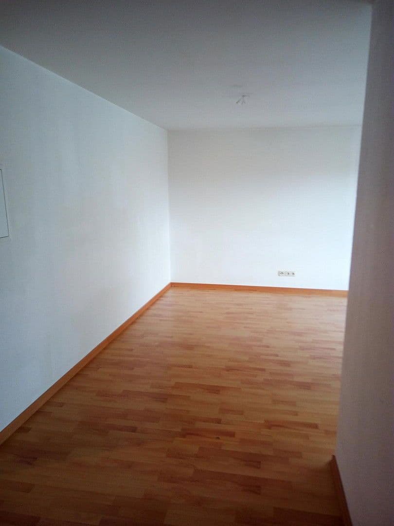 Pronájem bytu 2+1 45 m², Austraße 1, Vaihingen an der Enz, Bádensko-Württembersko Pronájem bytu 2+1 45 m², Austraße 1, Vaihingen an der Enz, Bádensko-Württembersko
