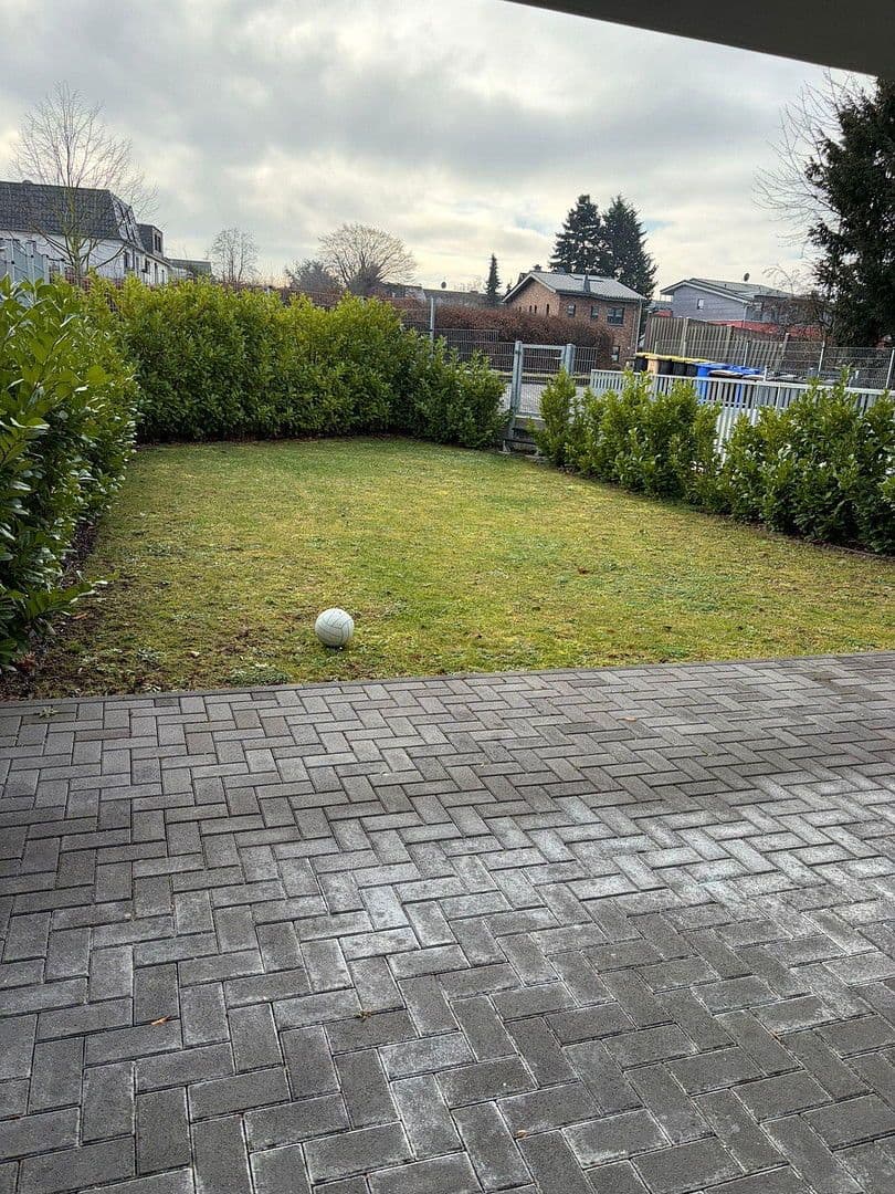 Pronájem bytu 3+1 94 m², Bonner Str. 103, Erftstadt, Severní Porýní-Vestfálsko Pronájem bytu 3+1 94 m², Bonner Str. 103, Erftstadt, Severní Porýní-Vestfálsko