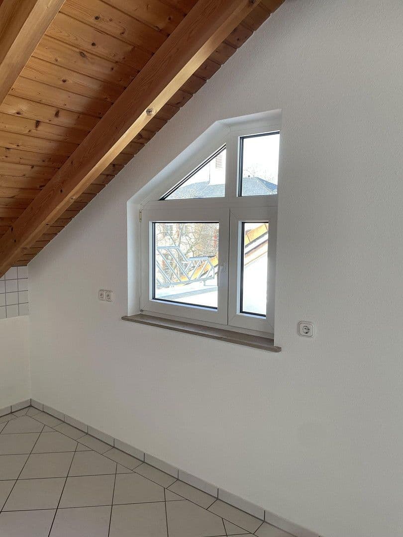 Pronájem bytu 3+1 120 m², Bischofsheim, Hessen Pronájem bytu 3+1 120 m², Bischofsheim, Hessen