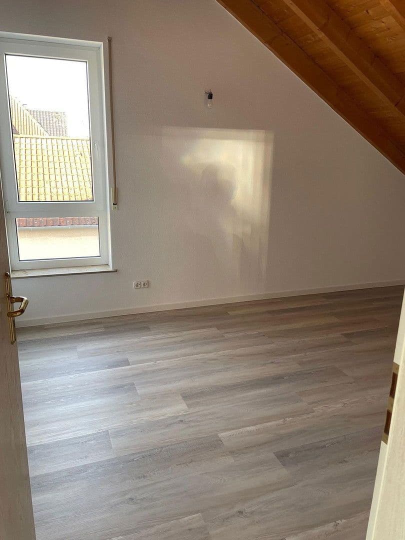 Pronájem bytu 3+1 120 m², Bischofsheim, Hessen Pronájem bytu 3+1 120 m², Bischofsheim, Hessen