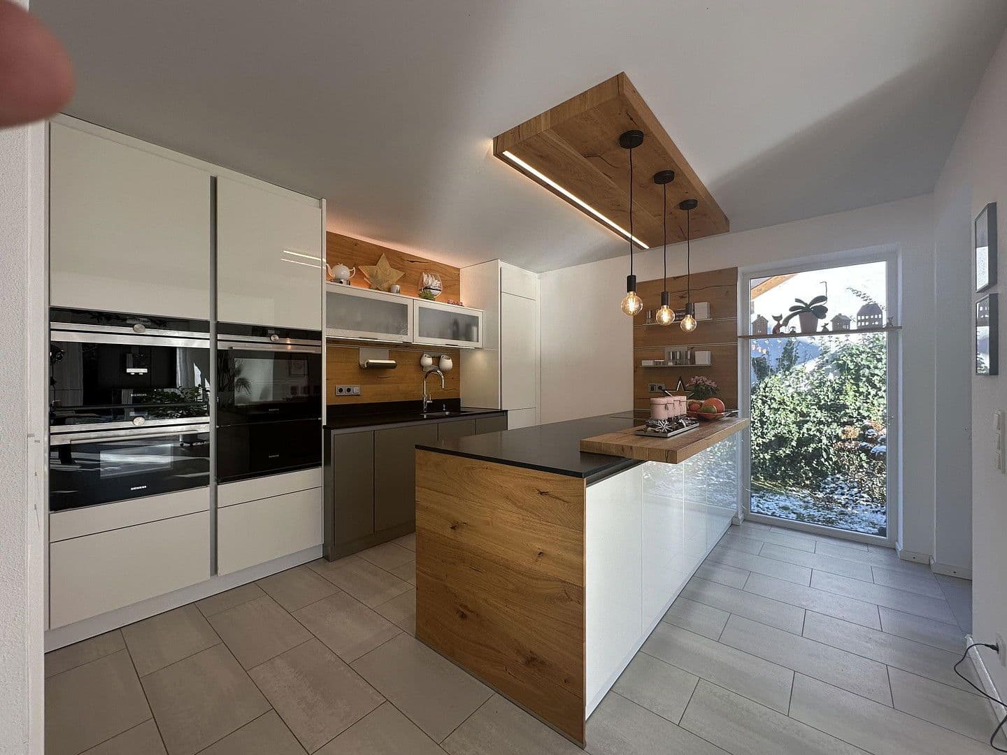 Prodej domu 155 m², pozemek 721 m², Nelkenstr. 10, Kirchweidach, Bavorsko Prodej domu 155 m², pozemek 721 m², Nelkenstr. 10, Kirchweidach, Bavorsko