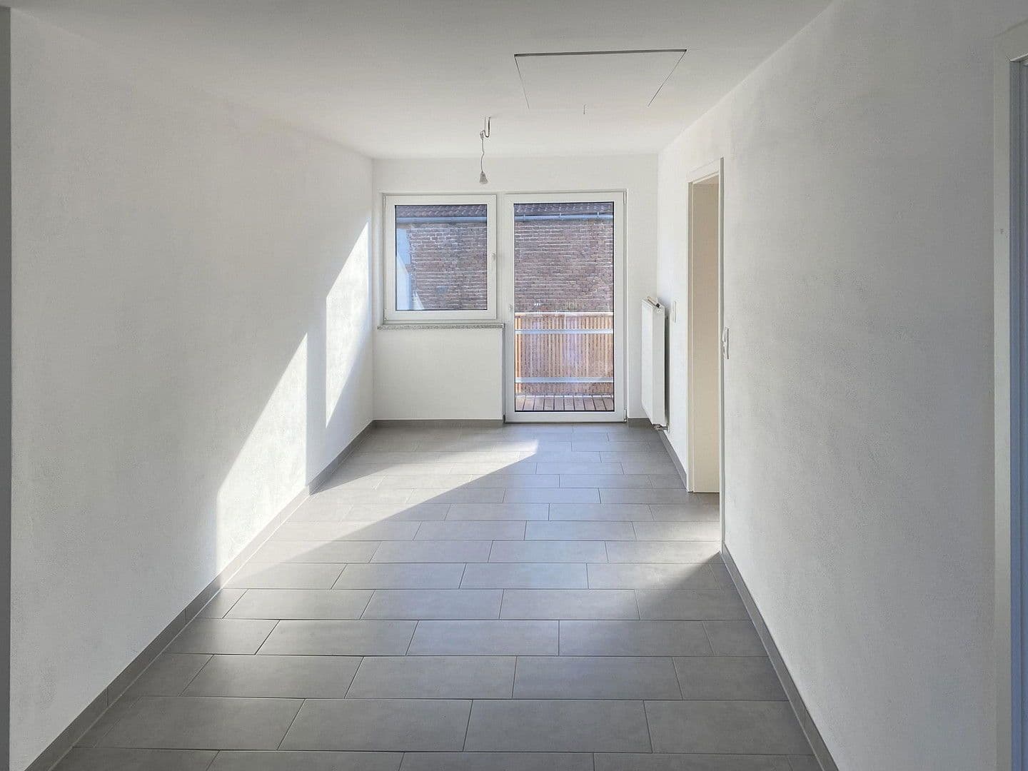 Prodej domu 256 m², pozemek 510 m², Konditorgaßl 4, Ruhmannsfelden, Bavorsko Prodej domu 256 m², pozemek 510 m², Konditorgaßl 4, Ruhmannsfelden, Bavorsko