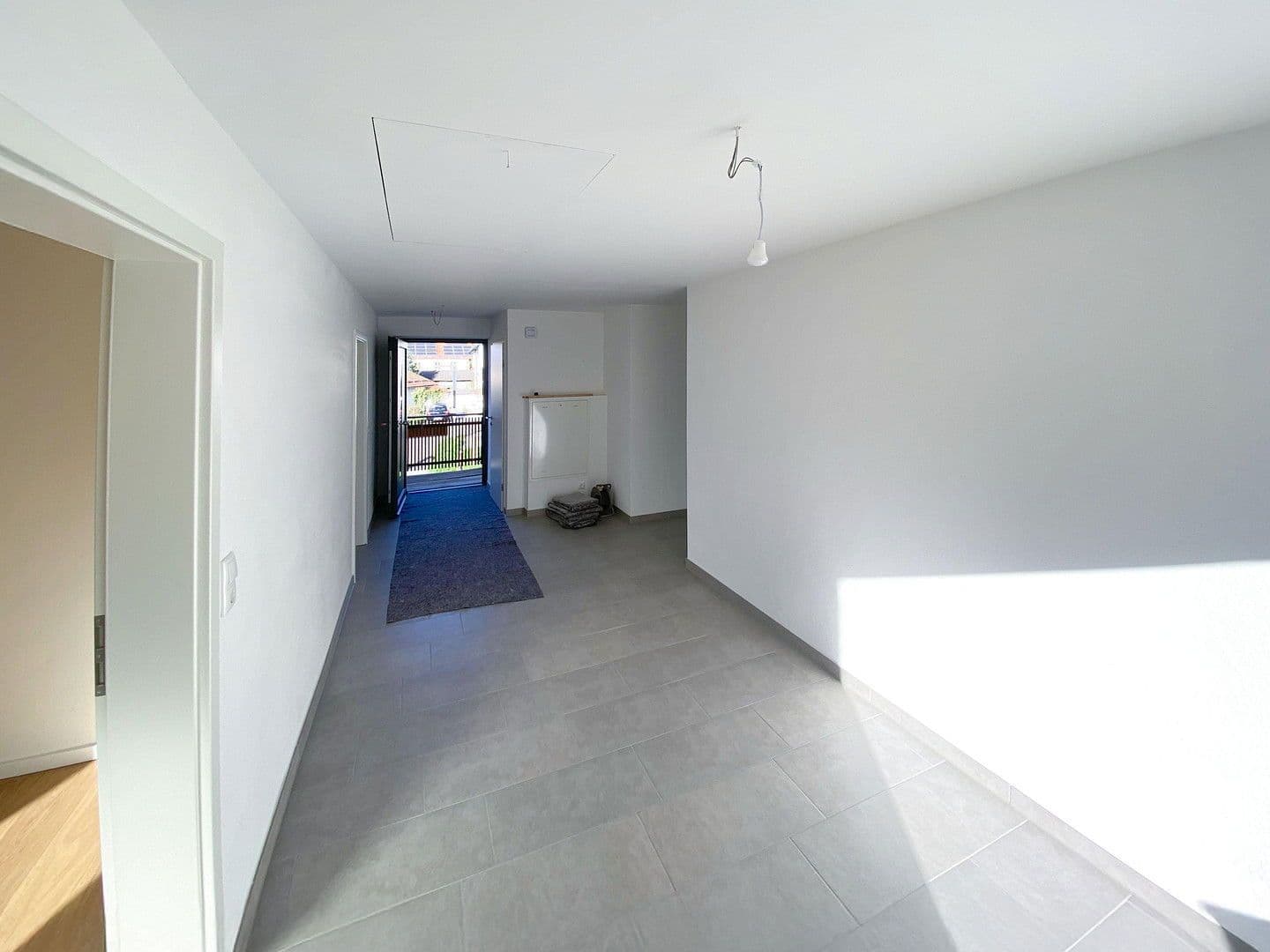 Prodej domu 256 m², pozemek 510 m², Konditorgaßl 4, Ruhmannsfelden, Bavorsko Prodej domu 256 m², pozemek 510 m², Konditorgaßl 4, Ruhmannsfelden, Bavorsko