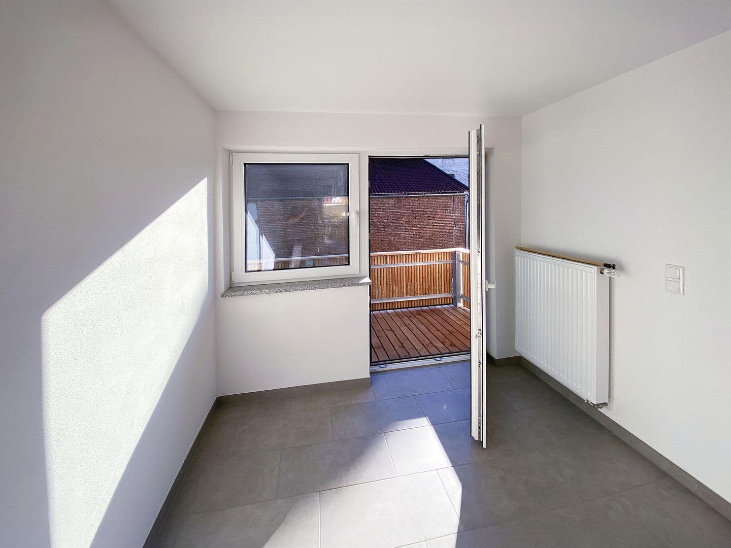 Prodej domu 256 m², pozemek 510 m², Konditorgaßl 4, Ruhmannsfelden, Bavorsko Prodej domu 256 m², pozemek 510 m², Konditorgaßl 4, Ruhmannsfelden, Bavorsko