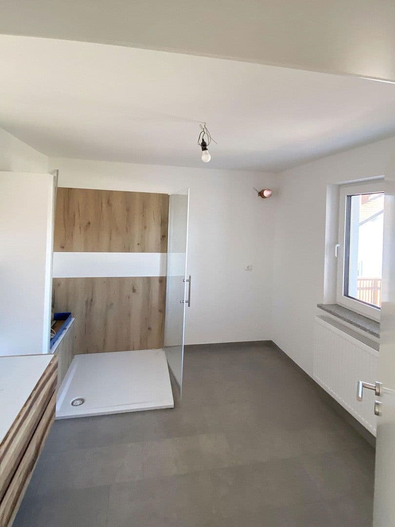 Prodej domu 256 m², pozemek 510 m², Konditorgaßl 4, Ruhmannsfelden, Bavorsko Prodej domu 256 m², pozemek 510 m², Konditorgaßl 4, Ruhmannsfelden, Bavorsko