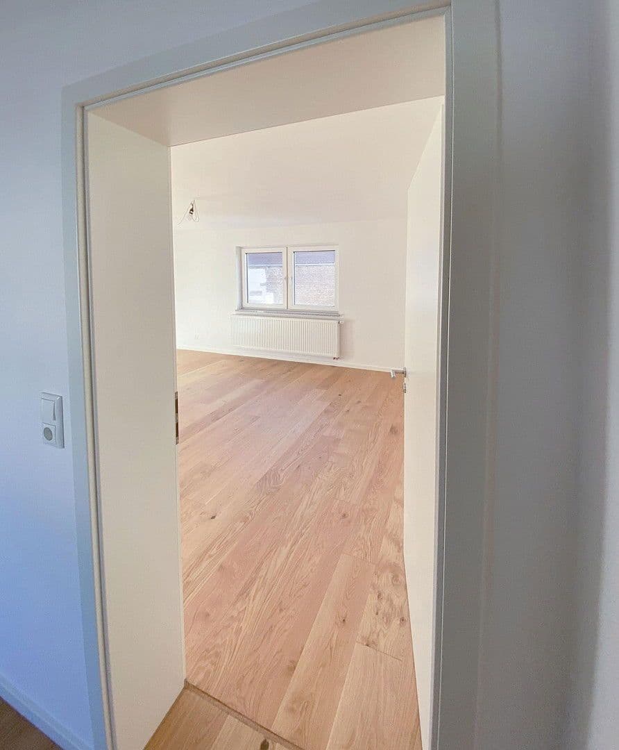 Prodej domu 256 m², pozemek 510 m², Konditorgaßl 4, Ruhmannsfelden, Bavorsko Prodej domu 256 m², pozemek 510 m², Konditorgaßl 4, Ruhmannsfelden, Bavorsko