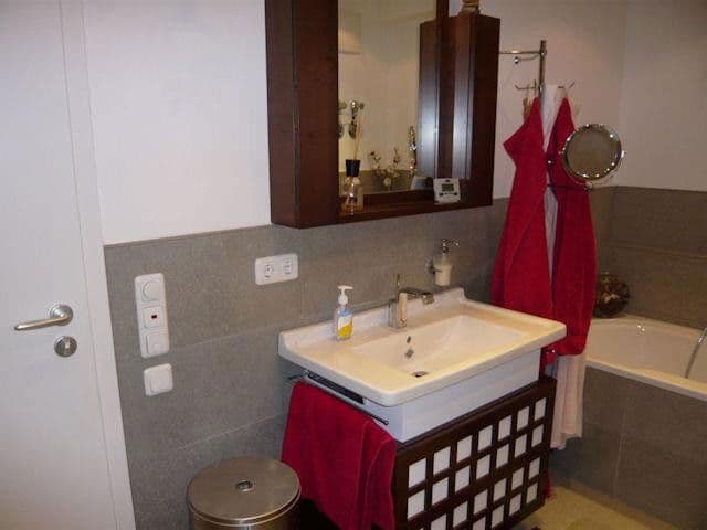 Pronájem bytu 3+1 103 m², Unterbrunnerstr. 8, München, Bavorsko Pronájem bytu 3+1 103 m², Unterbrunnerstr. 8, München, Bavorsko