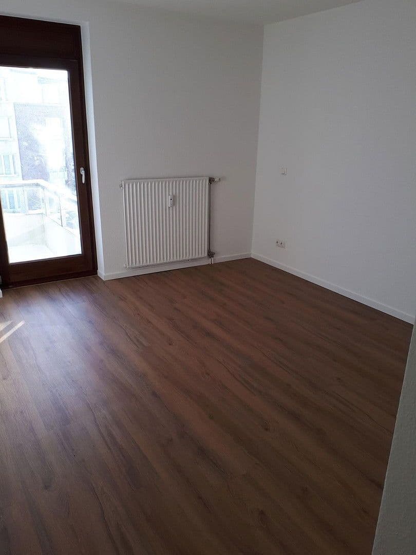Pronájem bytu 2+1 61 m², Brahmsstr.16, Lübeck, Šlesvicko-Holštýnsko Pronájem bytu 2+1 61 m², Brahmsstr.16, Lübeck, Šlesvicko-Holštýnsko