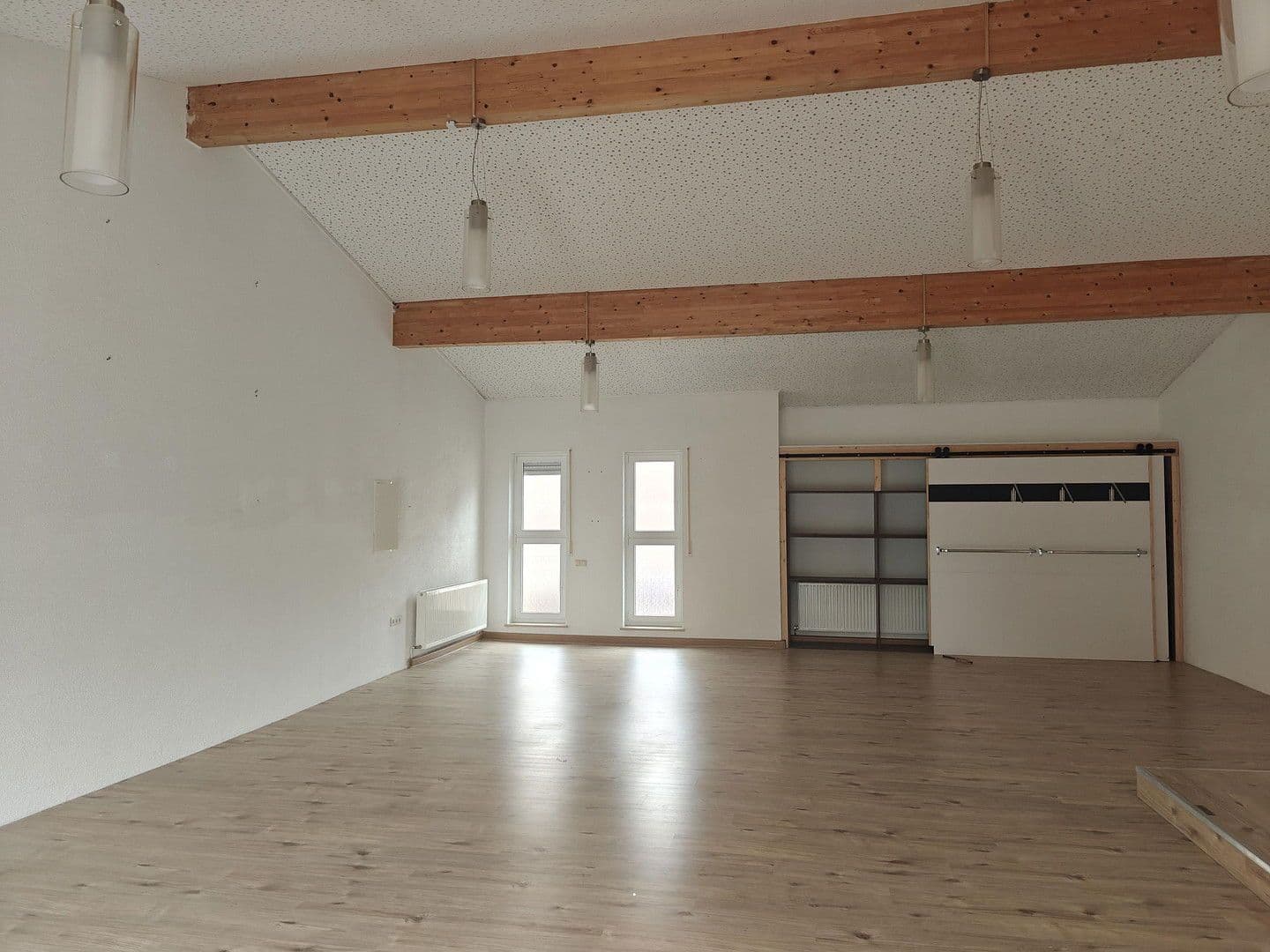 Pronájem kanceláře 240 m², Anbacherstr. 26, Gunzenhausen, Bavorsko Pronájem kanceláře 240 m², Anbacherstr. 26, Gunzenhausen, Bavorsko