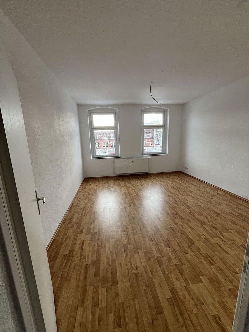 Pronájem bytu 5+1 110 m², Voigtstraße 32, Chemnitz, Sasko Pronájem bytu 5+1 110 m², Voigtstraße 32, Chemnitz, Sasko