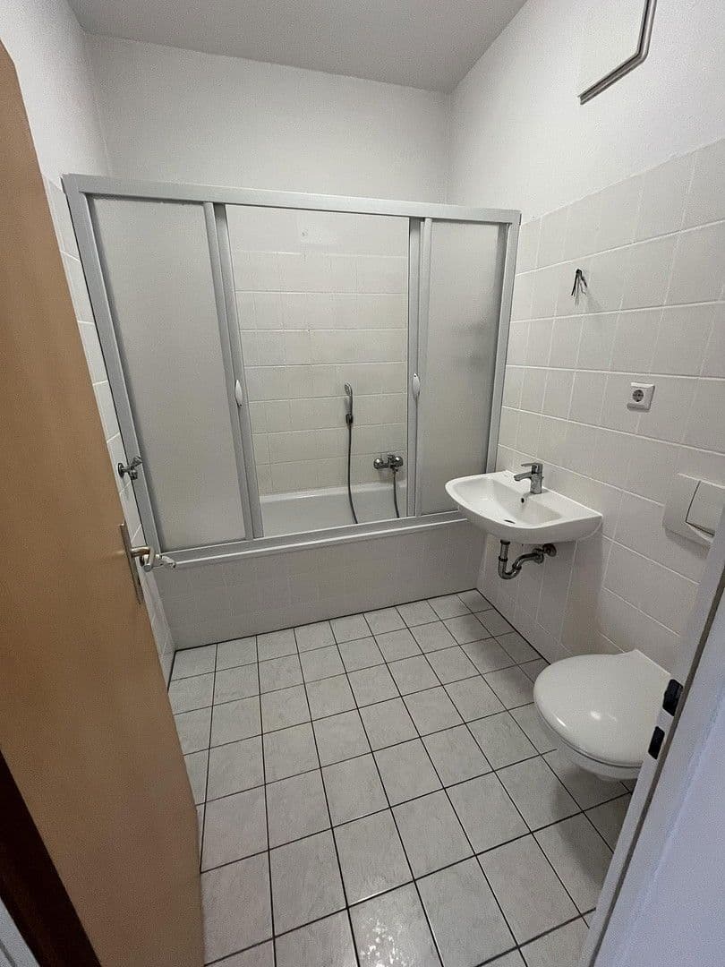 Pronájem bytu 5+1 110 m², Voigtstraße 32, Chemnitz, Sasko Pronájem bytu 5+1 110 m², Voigtstraße 32, Chemnitz, Sasko