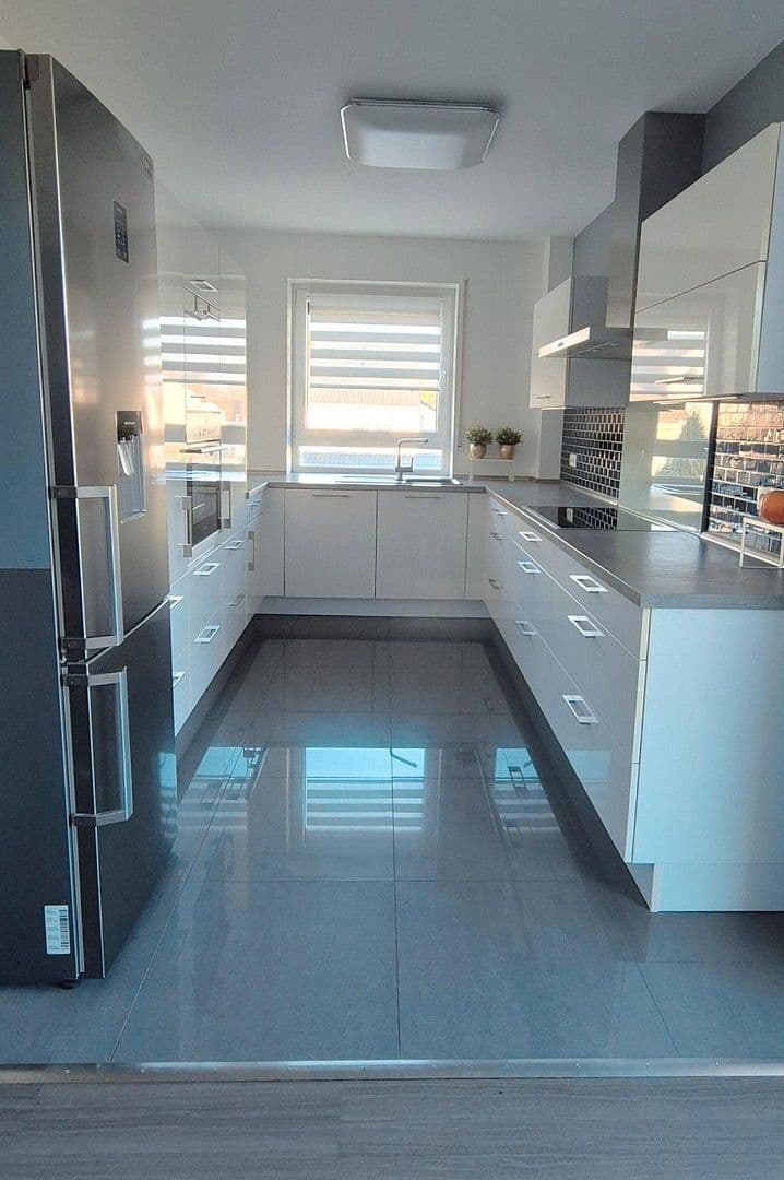 Prodej bytu 3+kk 101 m², Ludwigshafen am Rhein, Porýní-Falc Prodej bytu 3+kk 101 m², Ludwigshafen am Rhein, Porýní-Falc