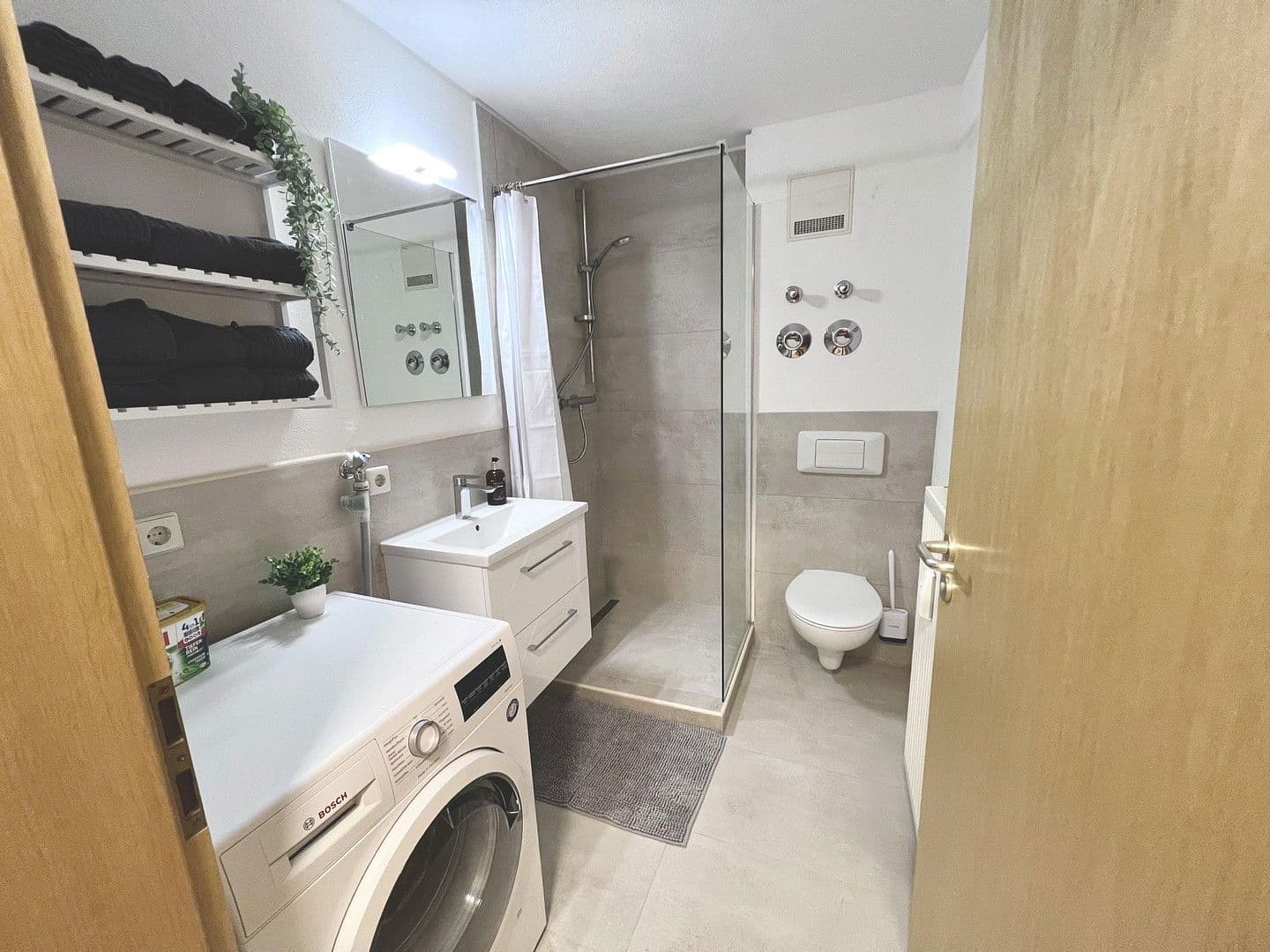 Pronájem bytu 1+kk 43 m², Georg-Böhringer-Weg 70, Göppingen, Bádensko-Württembersko Pronájem bytu 1+kk 43 m², Georg-Böhringer-Weg 70, Göppingen, Bádensko-Württembersko