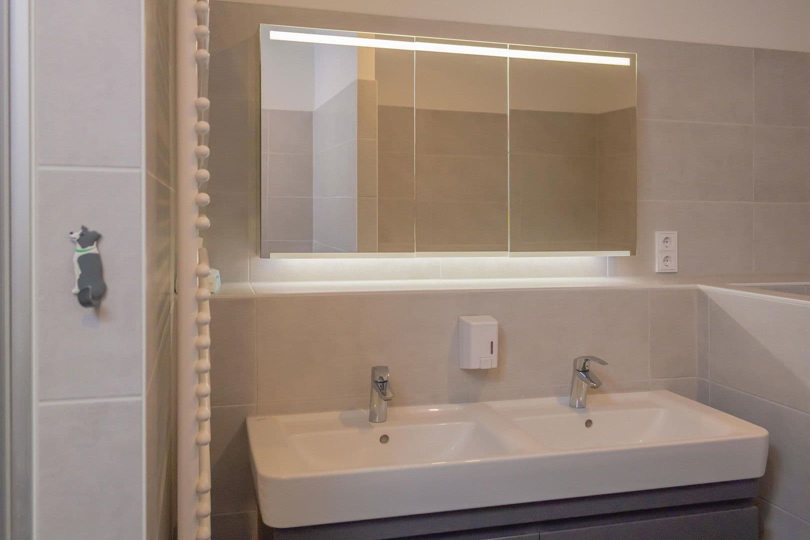 Prodej domu 157 m², pozemek 235 m², Berlin, Berlín Prodej domu 157 m², pozemek 235 m², Berlin, Berlín