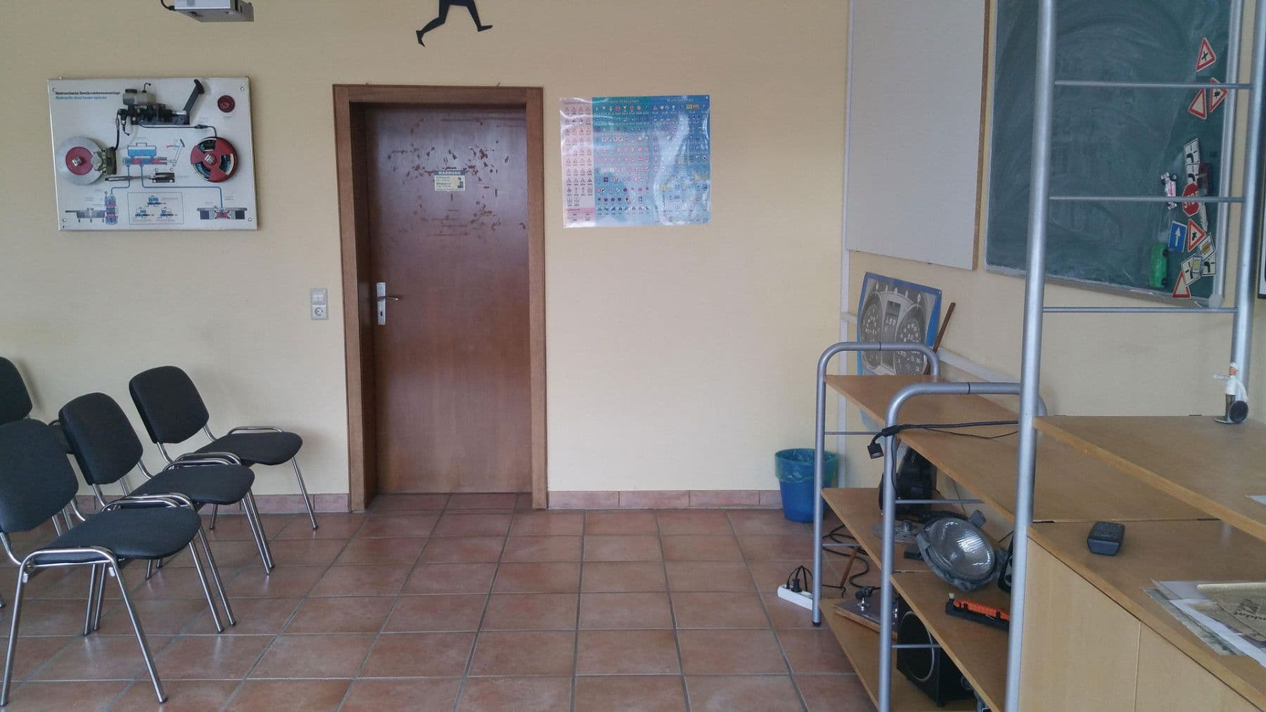 Pronájem nebytového prostoru 40 m², Hauptstr. 30, Ronnenberg, Dolní Sasko Pronájem nebytového prostoru 40 m², Hauptstr. 30, Ronnenberg, Dolní Sasko